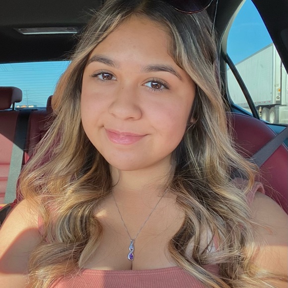 Meet your Posher, Kayleen - Picture 1 of 1